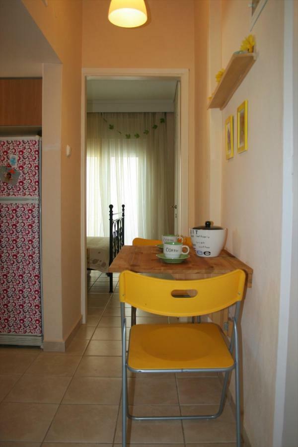 Cosy Apartment By The Sea Metamórfosi Extérieur photo