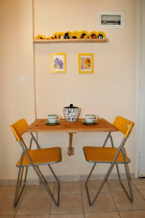 Cosy Apartment By The Sea Metamórfosi Extérieur photo